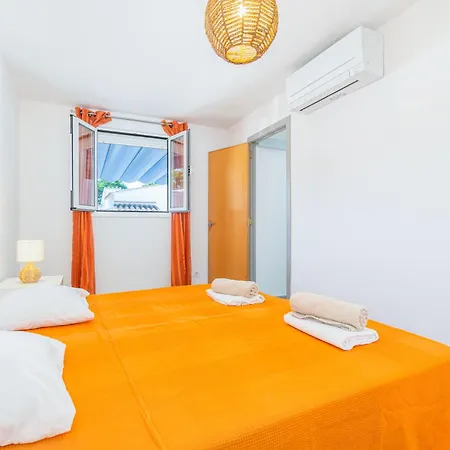 Blue Private Swimming Pool Villa Empuriabrava