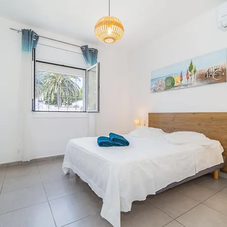 Blue Private Swimming Pool Empuriabrava