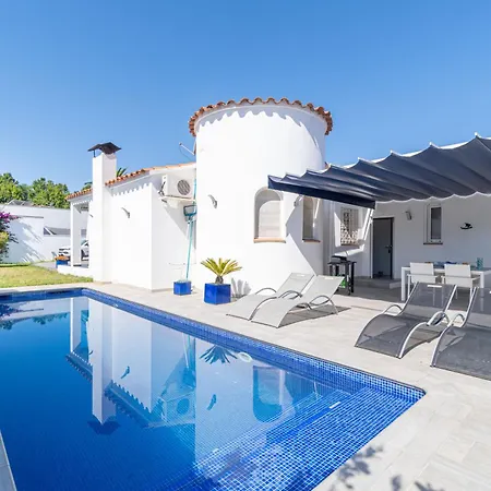 Blue Private Swimming Pool * Empuriabrava
