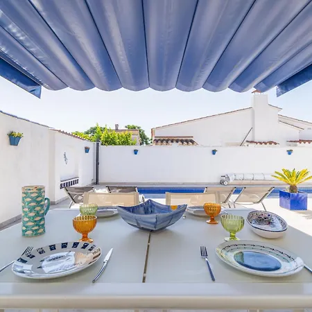 Blue Private Swimming Pool * Empuriabrava